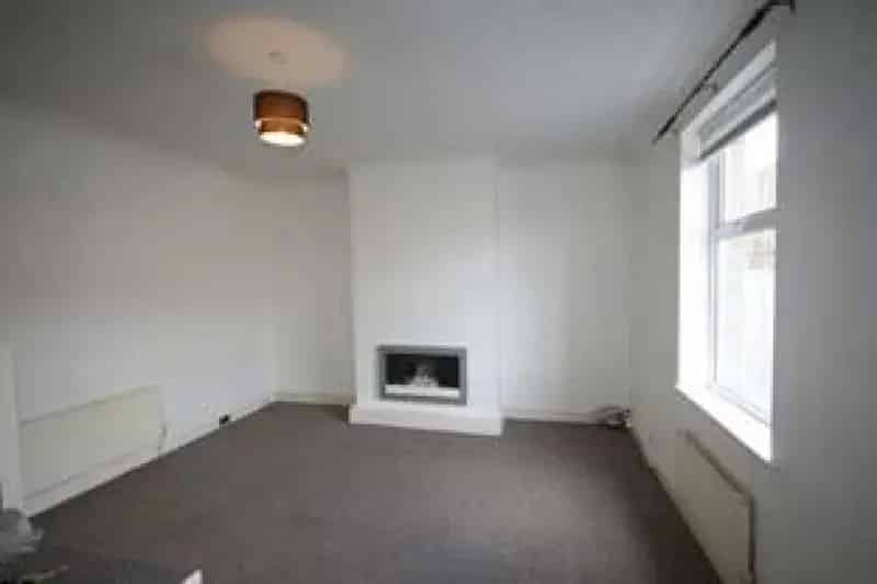 2 Bedroom House To Let Rodley Leeds