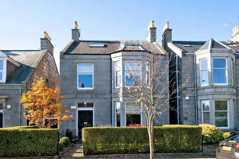 Stunning Victorian Home West End Aberdeen