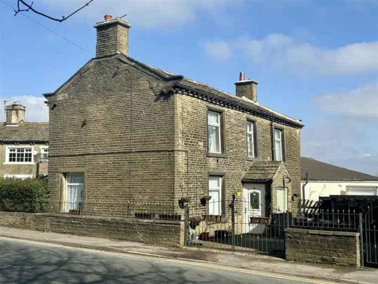 3 Bedroom Detached House for Sale in Queensbury