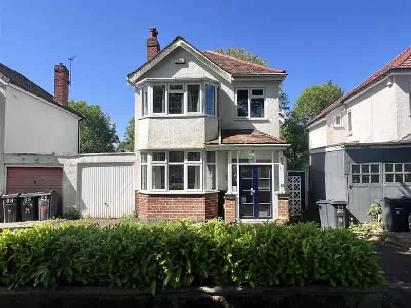 3 Bedroom Link Detached House for Sale