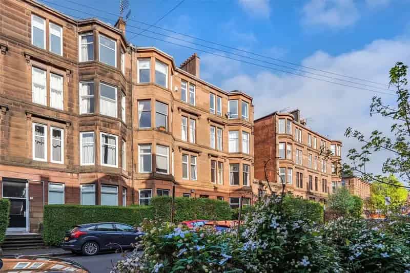 2 Bedroom Apartment for Sale in Glasgow West End