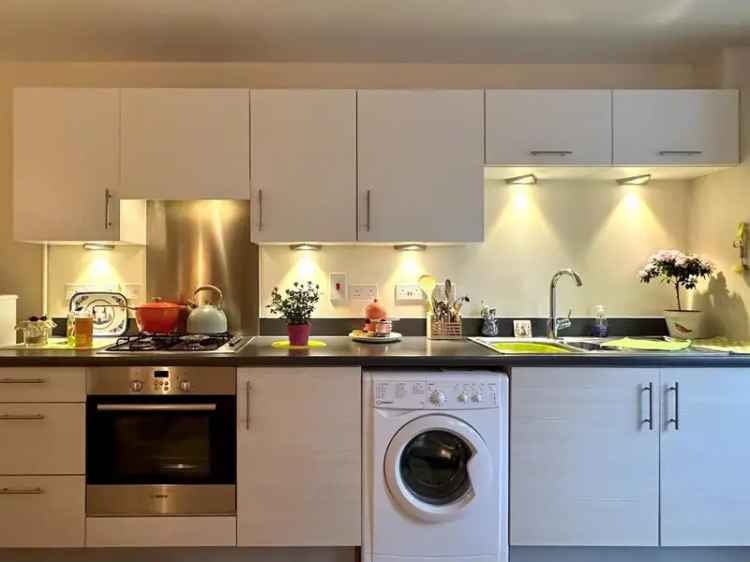 2 Bedroom Flat for Sale in Penarth