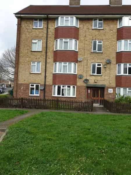 3 Bedroom Flat Near Clapham Common Underground