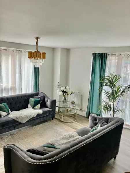 Flat For Rent in London, England