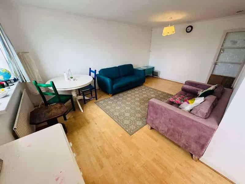 1 bed flat for sale
