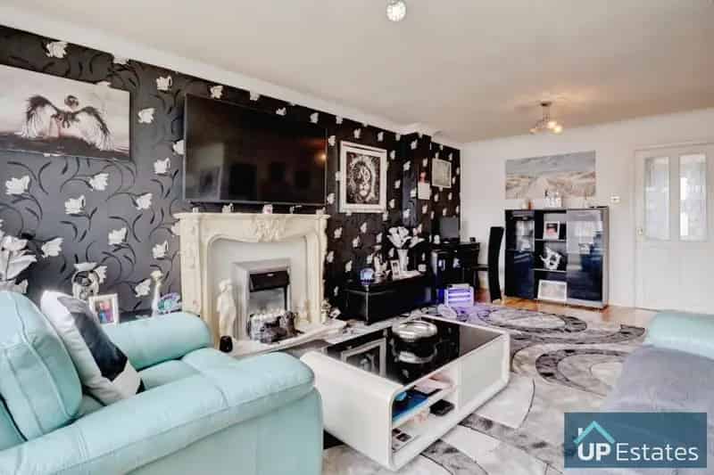 3 Bedroom Terraced House to Rent - Stunning Quiet Location