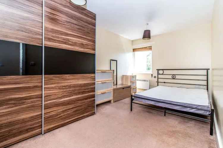 2 Bedroom Flat for Sale Salford M50 MediaCity Metrolink