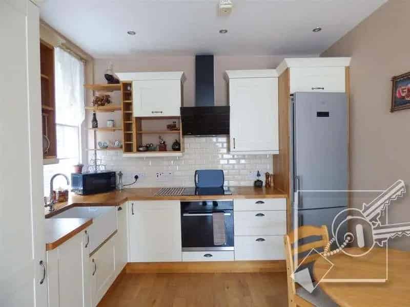 1 Bed Flat for Sale near River Thames