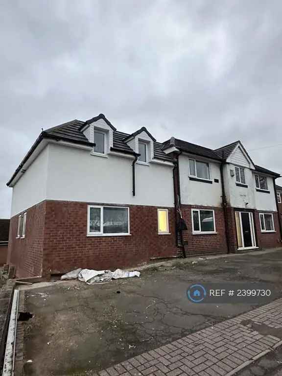 11 Bedroom Detached House Available February 2025