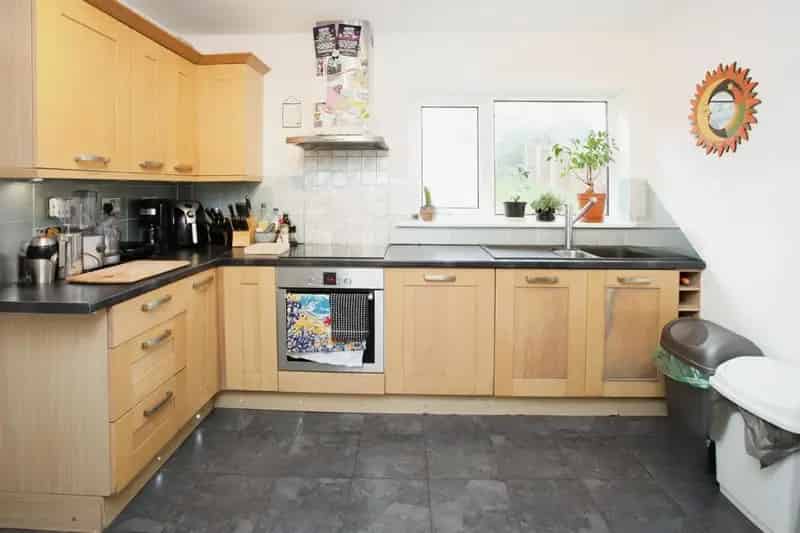 3 Bed Semi Detached House Llanishen