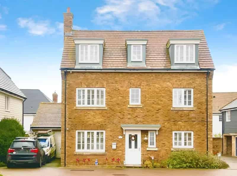 4 Bedroom Detached House For Sale Finberry