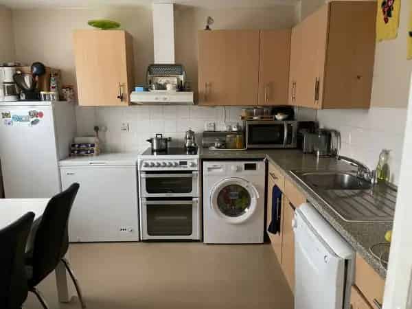 Quiet Modern Flat Ideal for Easy Travel