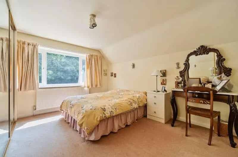 3 Bed Detached Chalet Bungalow For Sale