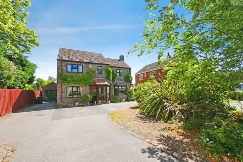4 Bedroom Detached House for Sale Strensall YO32