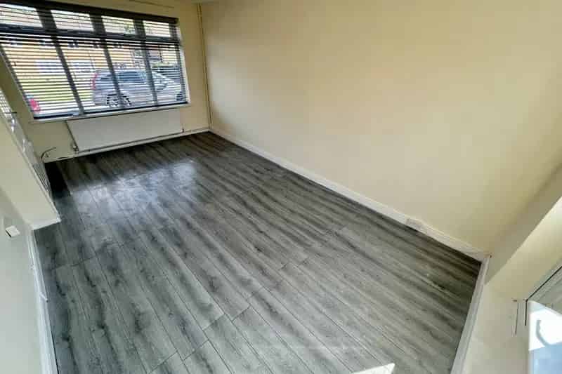 Newly Renovated 3-Bedroom House in Dudley DY1 - Zero Deposit Guarantee