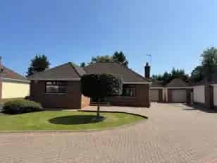 Detached Bungalow with Heta Stove Three Bedrooms and Garage