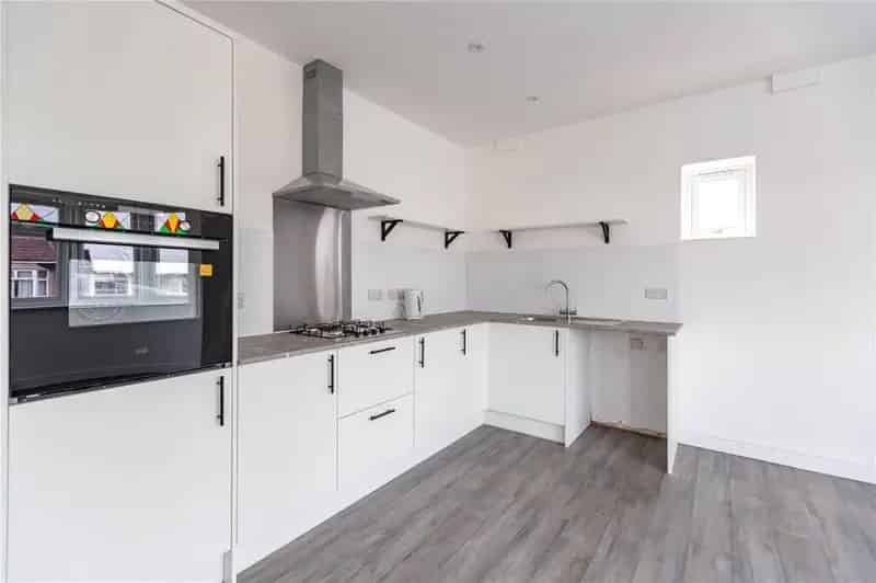 1 Bedroom Apartment near Fishponds High Street