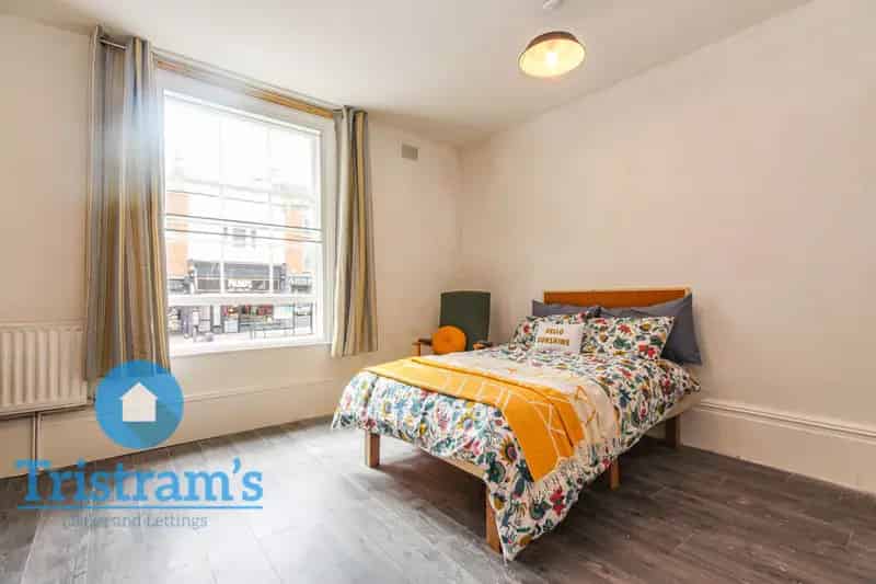 1 Bedroom House Share for Students Newly Refurbished