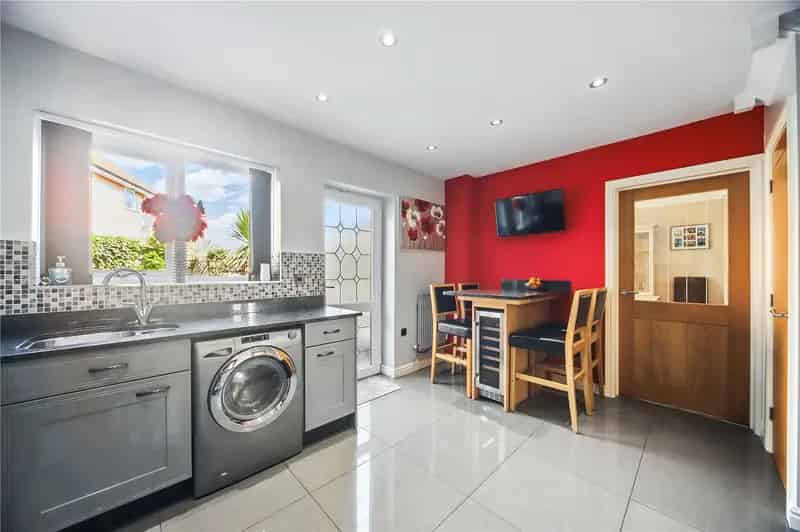 Four Bedroom Detached House Morley