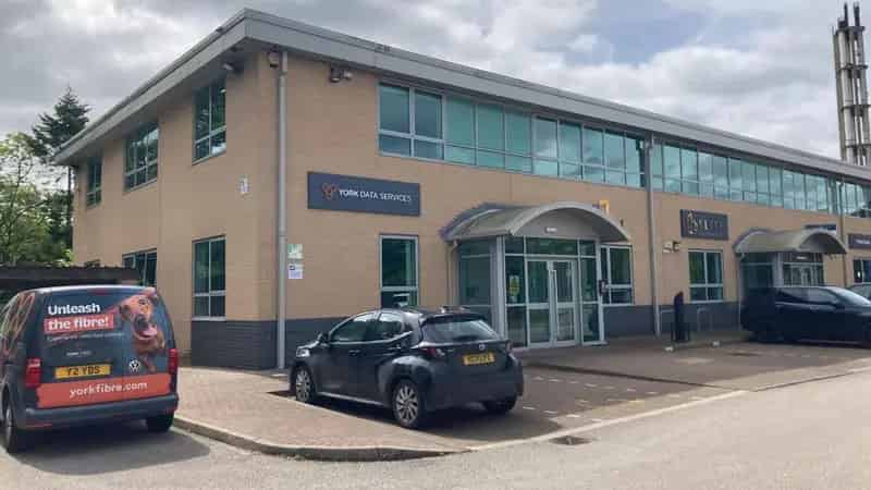 Modern Two-Storey Office Building with 12 Parking Spaces and Solar PV