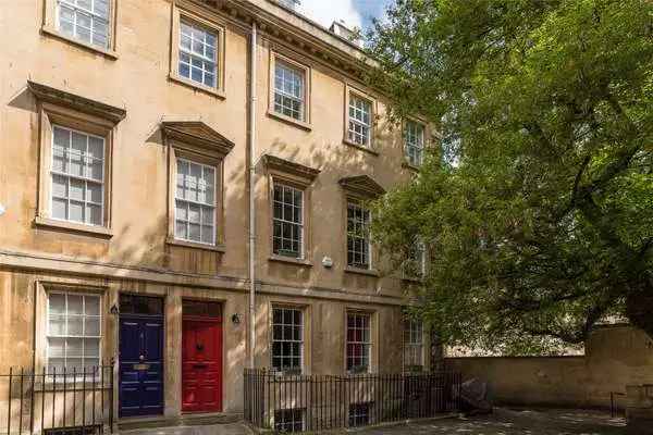 North Parade Buildings, Bath, BA1 1NS | Property for sale | Savills