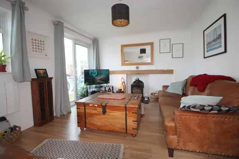 4 Bedroom House For Sale Netley Abbey