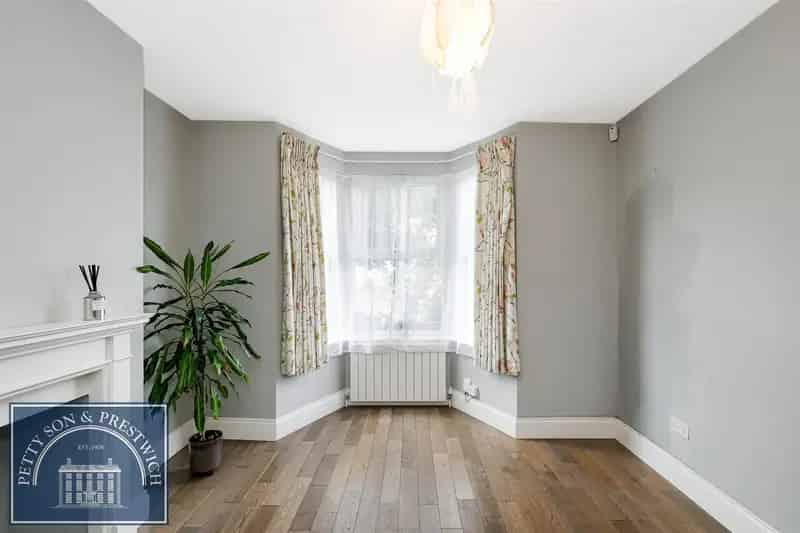 3 Bedroom Victorian House Wimbledon - Modern Kitchen & Garden