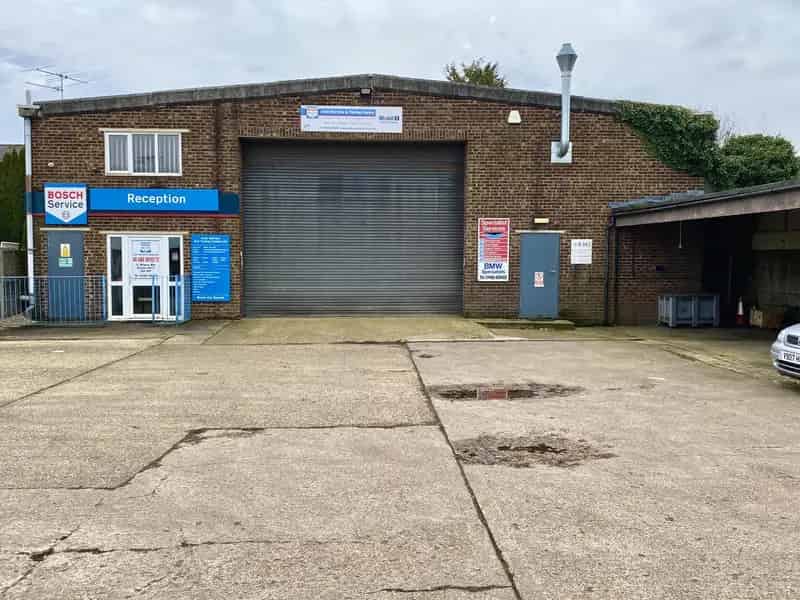 Light Industrial Unit To Let or For Sale in Hitchin
