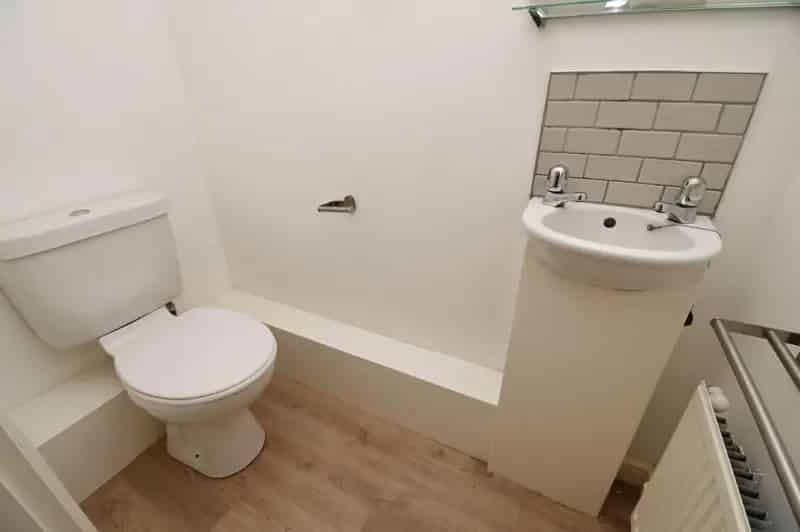 3 Bed Semi-Detached House for Sale
