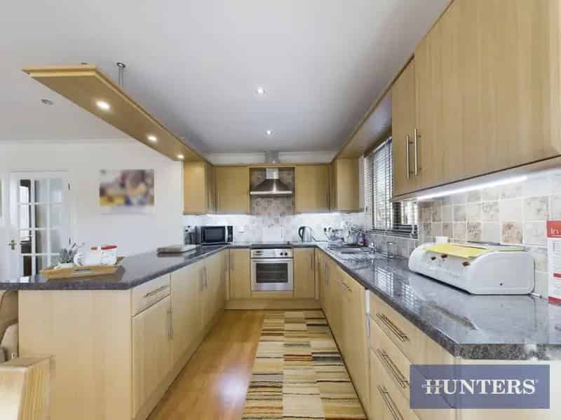 2 Bedroom Park Home with Hot Tub and En-Suites