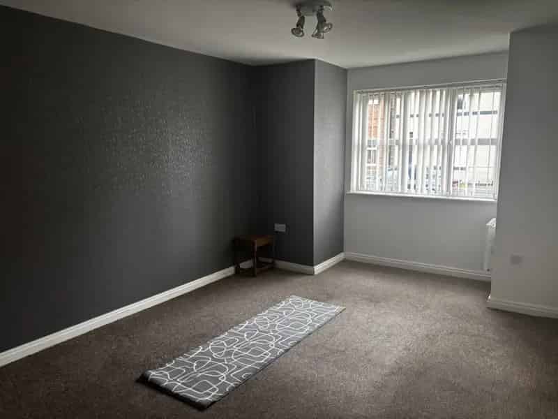 2 bedroom Flat
 To Rent
