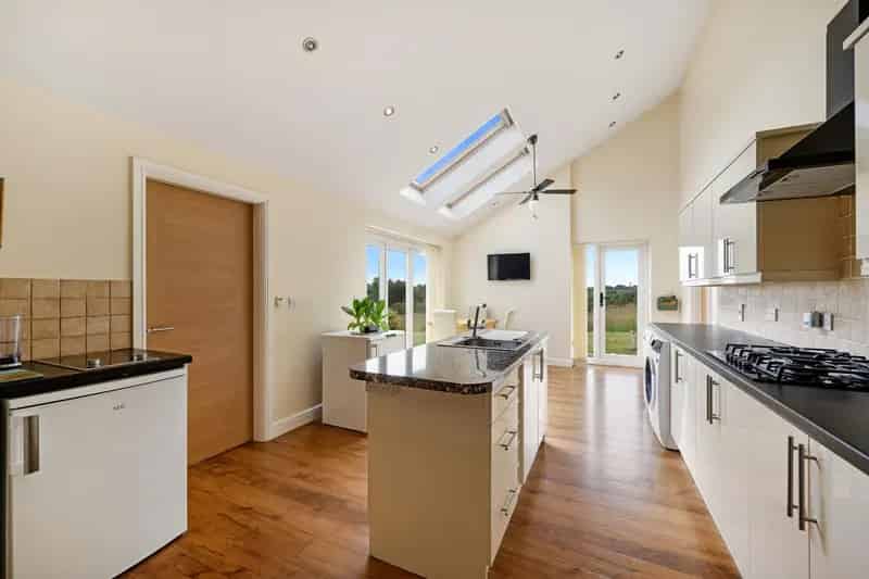 4 Bedroom Detached House with Annex and 875 Acres