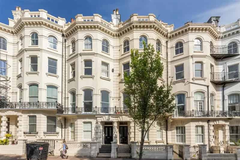 1 Bedroom Apartment for Sale