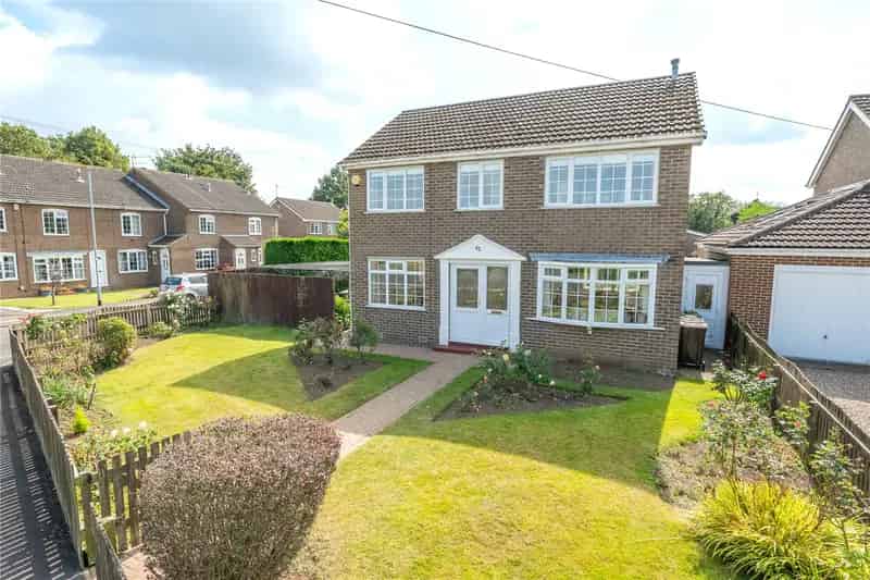 Four Bedroom Detached House in Wetherby