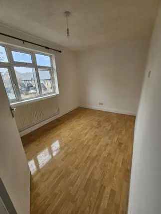 Terraced house to rent in Canning Town, London E13