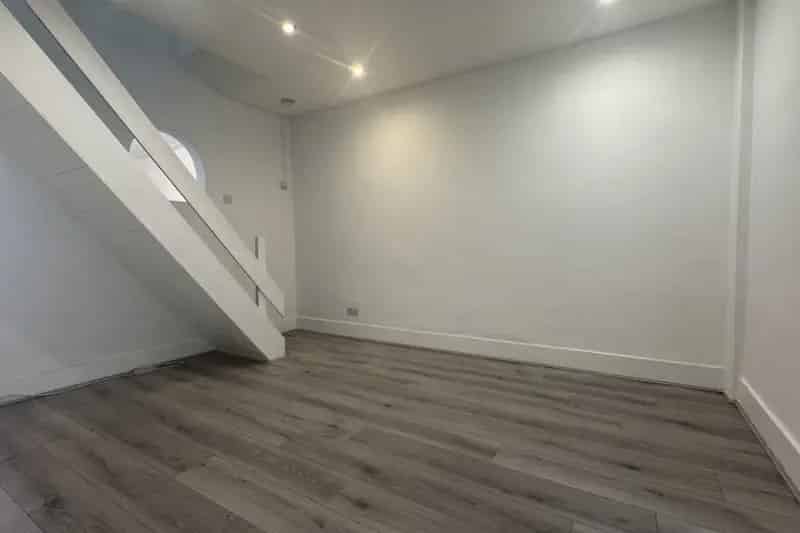 Two Bedroom Terrace House with Private Parking Zero Deposit Available