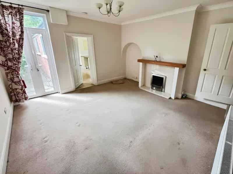 3 Bed End Terrace House For Sale
