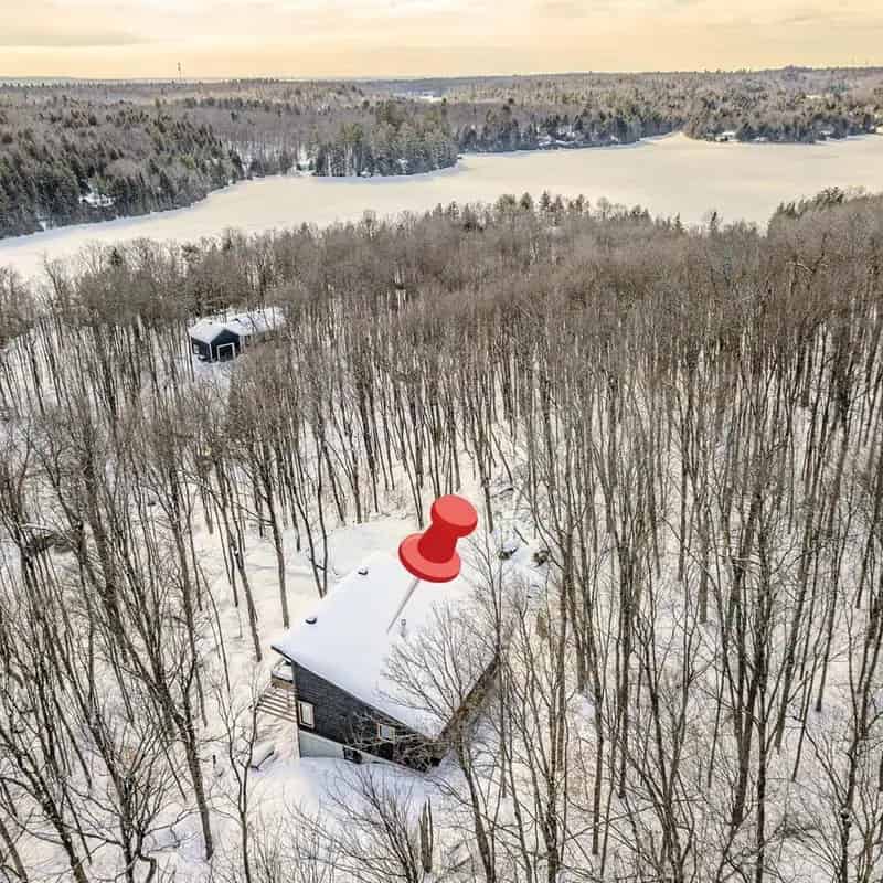 Mountaintop House near Morin Heights