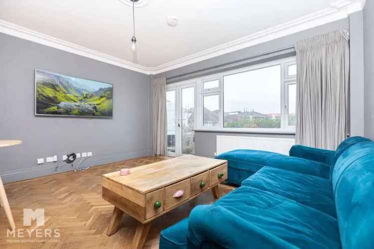5 Bedroom Clifftop Apartment Near Award Winning Beaches