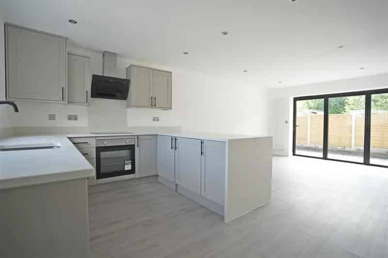 2 Bedroom Semi-Detached House for Rent in Thornton Village