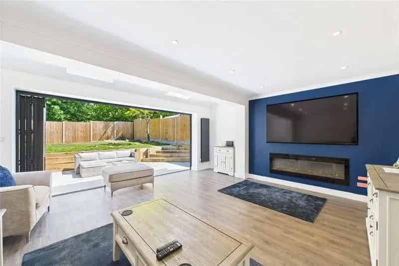 3 bed house for sale