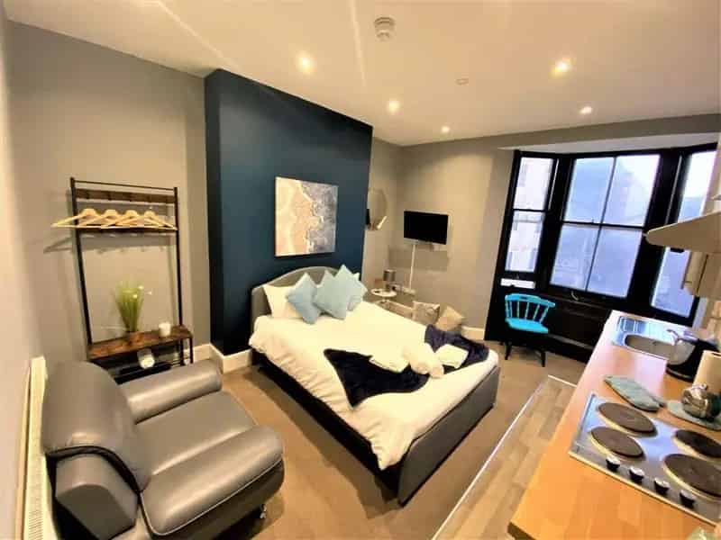 Studio to Rent