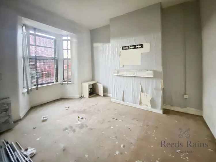 2 Bedroom Mid Terrace House Requiring Renovation