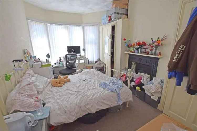 5 Bed Terrace House Converted into Two Self Contained Apartments
