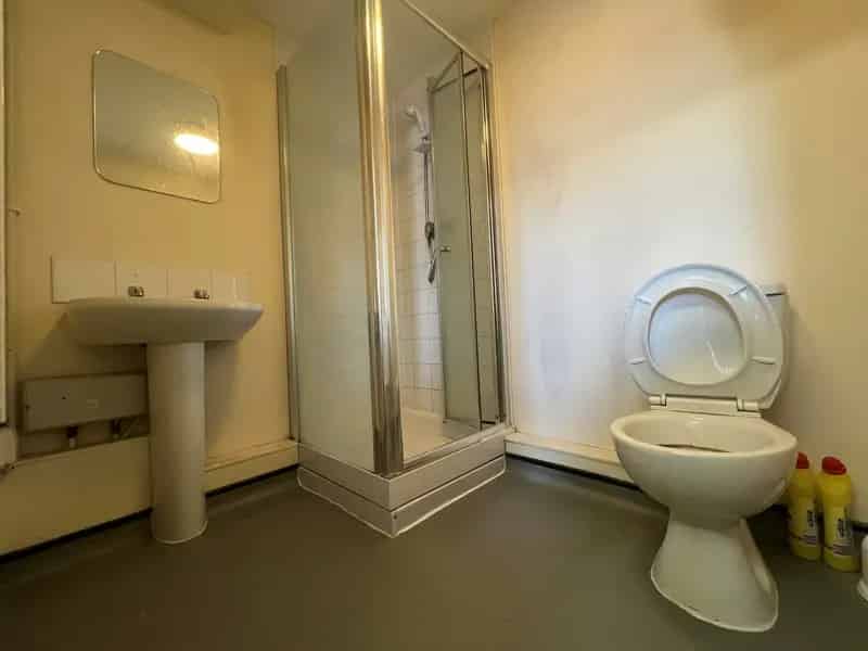 Spacious Studio Flat near Colchester High Street
