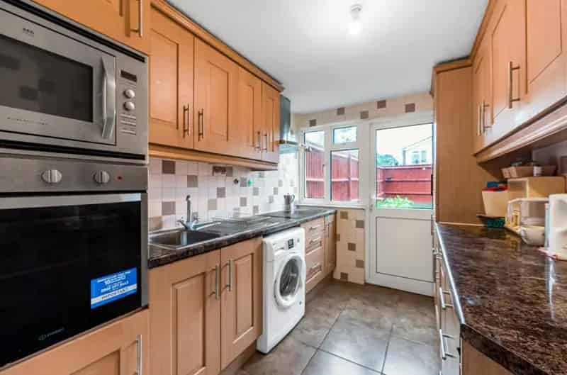 4 bedroom link detached house for sale