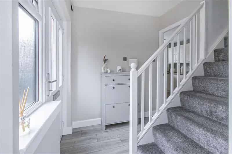 2 Bed Semi Detached House with Garage
