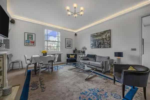 Duplex Apartment with Top Floor Room and New Lease