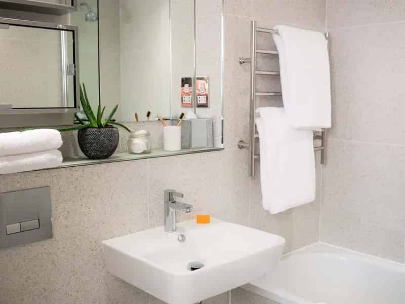1 Bedroom Serviced Apartment for Young Professionals
