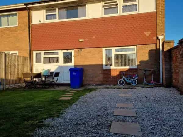 3 Bed House Semi Rural Location New Kitchen Garage